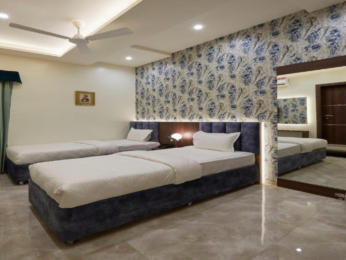 Hotel Rose Gold Ahmednagar Eksteriør bilde